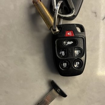 Lodi Honda - Key fob fell apart on pickup the moment I turned it in the ignition - Car Dealers Near Me - Lodi, California Lodi Honda - Key fob fell apart on pickup the moment I turned it in the ignition - Car Dealers Near Me - Lodi, California