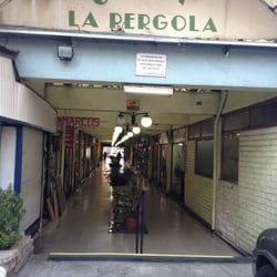 Galería La Pérgola - Entrada por Luis Thayer Ojeda.