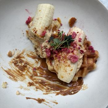 Hole In The Wall - Dulce de leche waffles - Coffee & Tea Near Me - New York, New York Hole In The Wall - Dulce de leche waffles - Coffee & Tea Near Me - New York, New York