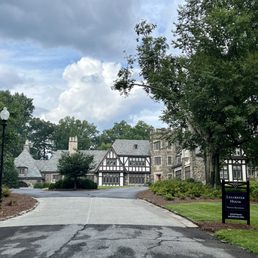 Lullwater House Lullwater House