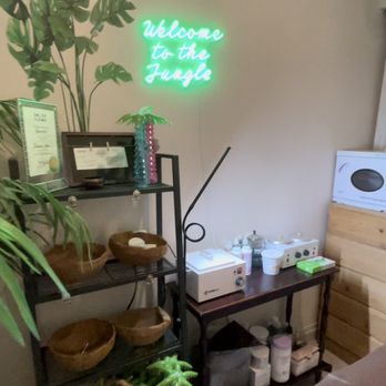 Monkey Wax Bar - Private Studio Located inside of Karma Made Beauty - Waxing Near Me - Tarzana, California