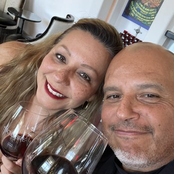 Grapeline Wine Tours - Wine Tours Near Me - Paso Robles, California