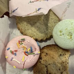 macarons and cookies
