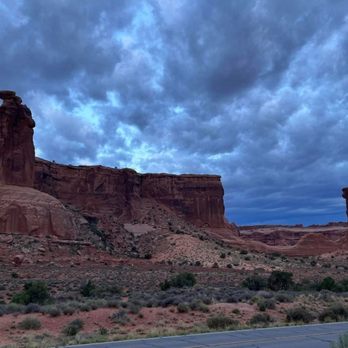 Arches National Park - Three Gossips (left)
and Sheep Rock (right) - Parks Near Me Arches National Park - Three Gossips (left)
and Sheep Rock (right) - Parks Near Me