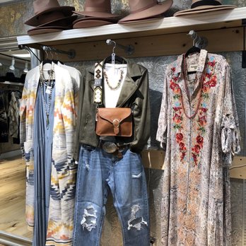 Ambiance - Women's Clothing Near Me - Placerville, California