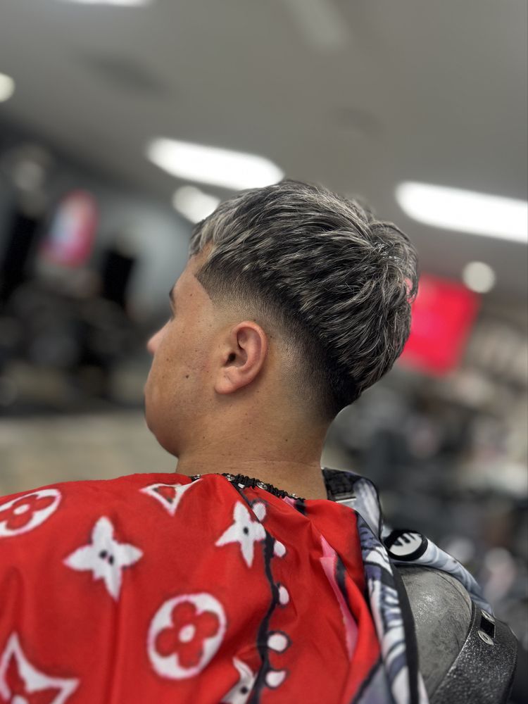 MJOS Barbershop & Salon  Logo