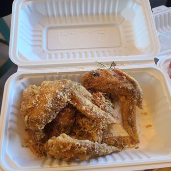 Di Di - Chicken wings - Vietnamese Near Me - Toronto, Ontario