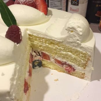 Paris Baguette - Mmm. Not as good as the strawberry "cheesecake" at pb tho - Bakeries Near Me - Cambridge, Massachusetts Paris Baguette - Mmm. Not as good as the strawberry "cheesecake" at pb tho - Bakeries Near Me - Cambridge, Massachusetts