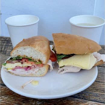 B on the Go - The Gobbler | IG: @nomwithelaine - Cafes Near Me - San Francisco, California B on the Go - The Gobbler | IG: @nomwithelaine - Cafes Near Me - San Francisco, California