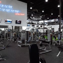 Genesis Health Clubs - Lee's Summit West - Gym equipment at Lee's Summit Genesis