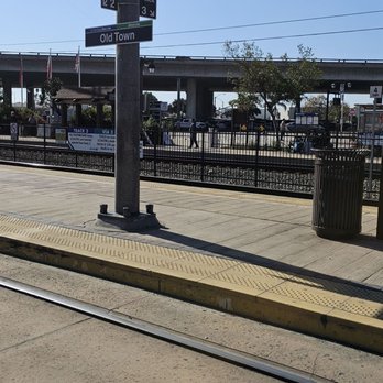 Old Town Transit Center - Train Stations Near Me - San Diego, California