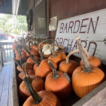 Barden Orchards - Farmers Market Near Me - North Scituate, Rhode Island