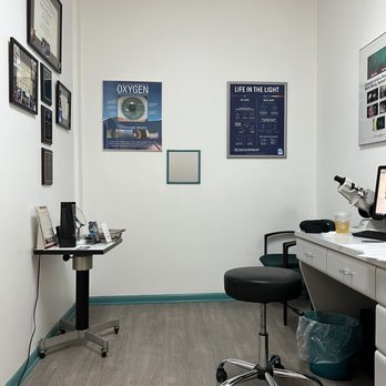 Correct Vision Family Eye Center - Inside exam room - Optometrists Near Me - Boca Raton, Florida Correct Vision Family Eye Center - Inside exam room - Optometrists Near Me - Boca Raton, Florida