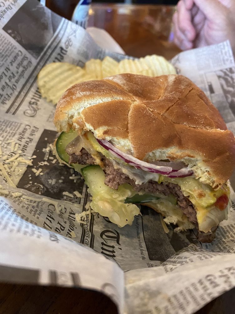 DOC’S ROADHOUSE BAR & RESTAURANT Updated October 2024 W14301 Co Rd