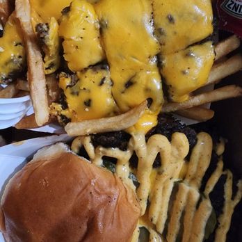 Burger 3000 - Fit in 1 box - Burgers Near Me - Chatsworth, California