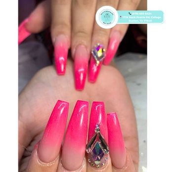 Kelly's Nails & Spa - Elevate Your Look! Express yourself with unique nail art that turns heads. Walk in and let's create magic! - Nail Salons Near Me - College Station, Texas Kelly's Nails & Spa - Elevate Your Look! Express yourself with unique nail art that turns heads. Walk in and let's create magic! - Nail Salons Near Me - College Station, Texas