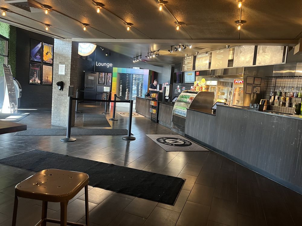 THE MAPLE THEATER CLOSED Updated September 2024 89 Photos & 134