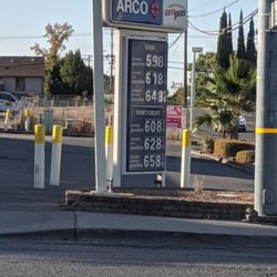 ARCO - Gas prices today.