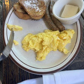 Dierk's Parkside Cafe - Breakfast & Brunch Near Me - Santa Rosa, California