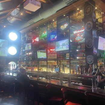 Chickie's & Pete's - Sports Bars Near Me - Bordentown, New Jersey