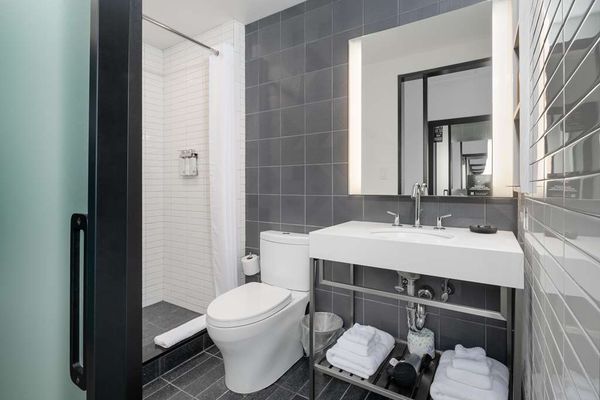 Motto By Hilton Philadelphia Rittenhouse Square by null