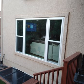 Alpine Installations - This triple window unit makes use of skinny hung windows for ventilation with a large picture window for a nice view. - Windows Installation Near Me - Colorado Springs, Colorado