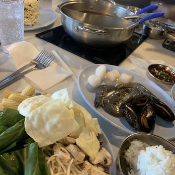 Hot Spot - Chicken Broth and Shabu Shabu Broth - Hot Pot Near Me - Chantilly, Virginia Hot Spot - Chicken Broth and Shabu Shabu Broth - Hot Pot Near Me - Chantilly, Virginia