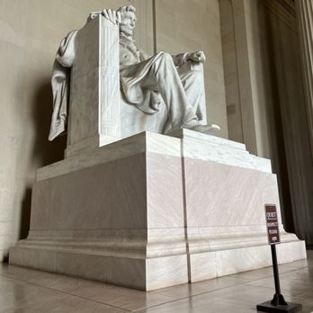 Lincoln Memorial - Lincoln - Landmarks & Historical Buildings Near Me - Washington, DC, District of Columbia