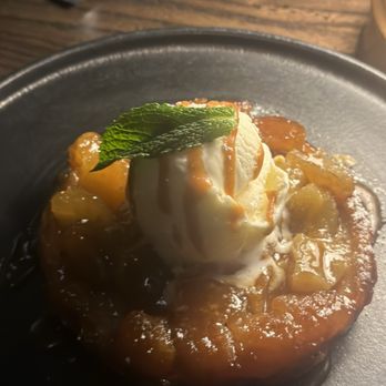 Heirloom - Apple tarte tatin - Salad Near Me - Reston, Virginia