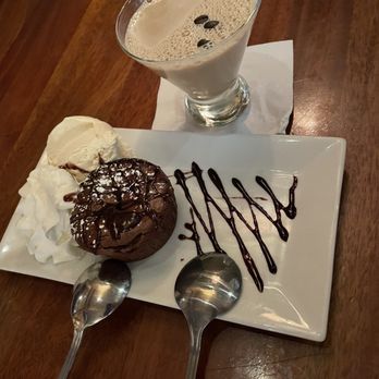 Turner's Seafood - Hot lava cake and espresso martini - Seafood Near Me - Melrose, Massachusetts Turner's Seafood - Hot lava cake and espresso martini - Seafood Near Me - Melrose, Massachusetts