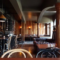 The Auburn Hotel - Wine bar/bistro seating