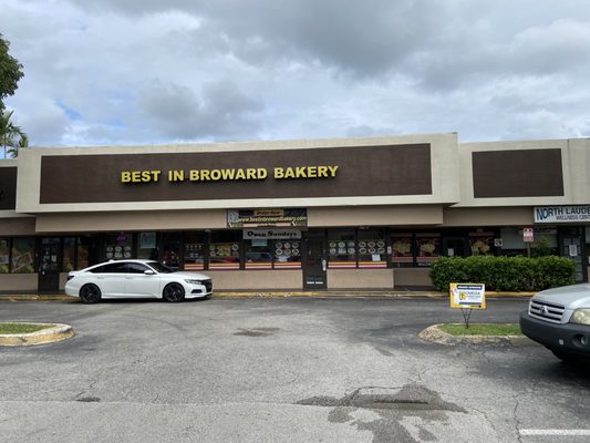Best In Broward Bakery by null