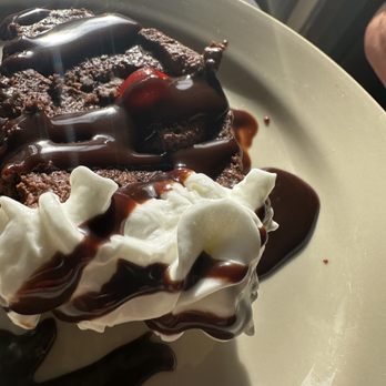Bernini - Floures Chocolate Cake - Italian Near Me - Tampa, Florida Bernini - Floures Chocolate Cake - Italian Near Me - Tampa, Florida