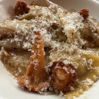 Nolan - Special: duck ravioli - Cafes Near Me - Montreal, Quebec