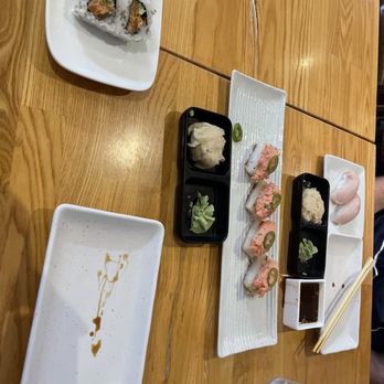 Sushi Katsu-ya - Spicy tuna on crispy rice yellow tail sushi and some spicy salmon cut roll - Japanese Near Me - Nothridge, California