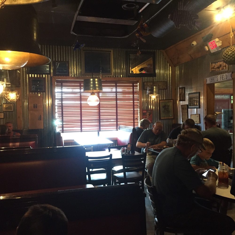 Big R's BBQ - Small place but interesting - Barbeque Near Me - Joplin, Missouri