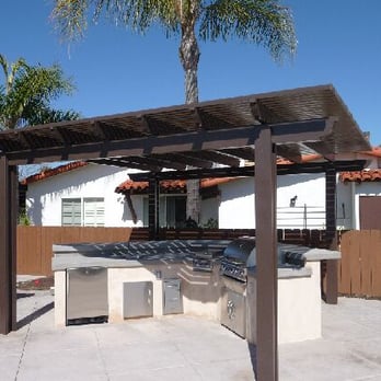Aluminum Slatted Privacy Screen Attached To A Free Standing