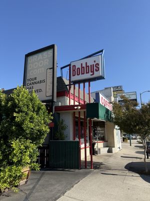 Bobby’s Coffee Shop by null