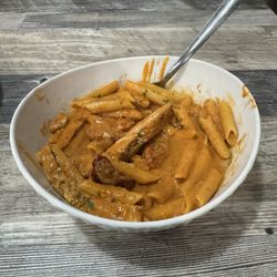 Napoletana Classic Italian - Pasta ala Tomato with Chicken. Exchange olives for mushrooms