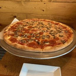 Now that's a pizza!!