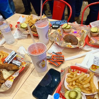 Dave's Hot Chicken - Chicken Shop Near Me - McAllen, Texas
