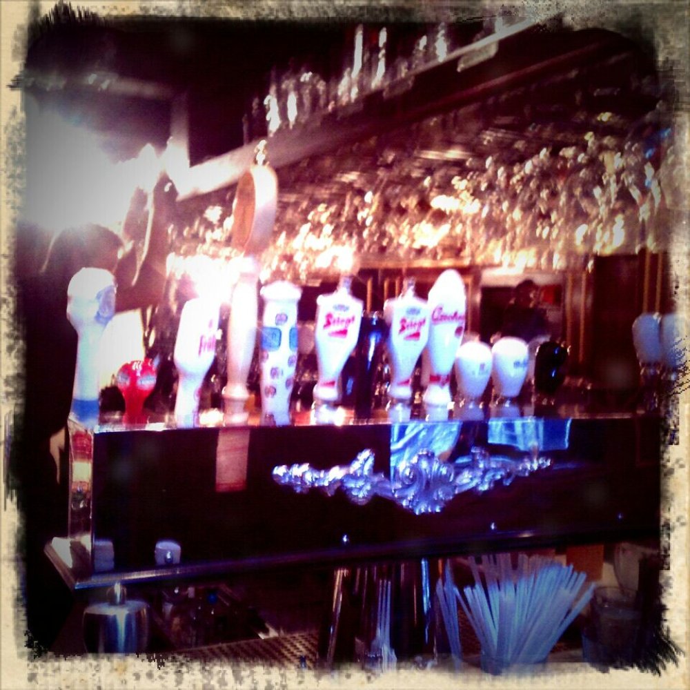 Town Crier Pub - Taps and taps and taps and taps - Pubs Near Me - Toronto, Ontario Town Crier Pub - Taps and taps and taps and taps - Pubs Near Me - Toronto, Ontario