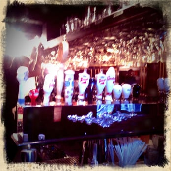 Town Crier Pub - Taps and taps and taps and taps - Pubs Near Me - Toronto, Ontario Town Crier Pub - Taps and taps and taps and taps - Pubs Near Me - Toronto, Ontario