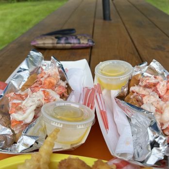 Margarets - Cold Lobster Roll - Ice Cream & Frozen Yogurt Near Me - Northport, Maine Margarets - Cold Lobster Roll - Ice Cream & Frozen Yogurt Near Me - Northport, Maine