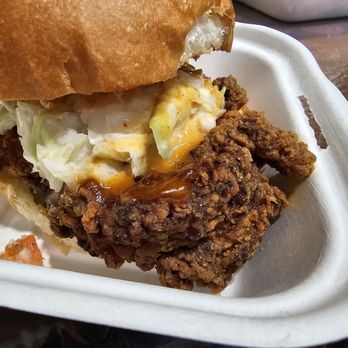 Fluffies Hot Chicken - Hackensack - Classic Chicken Sandwich - Chicken Shop Near Me - Hackensack, New Jersey