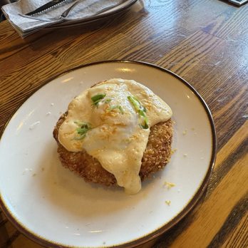 Bacari GDL - Crab Cake Benedict - Mediterranean Near Me - Glendale, California Bacari GDL - Crab Cake Benedict - Mediterranean Near Me - Glendale, California