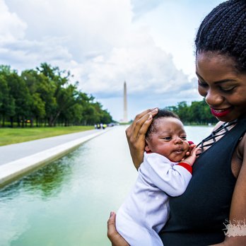 In The Moment Photography - Elizabeth and baby Jesse visiting Washington, DC. - Event Photography Near Me In The Moment Photography - Elizabeth and baby Jesse visiting Washington, DC. - Event Photography Near Me