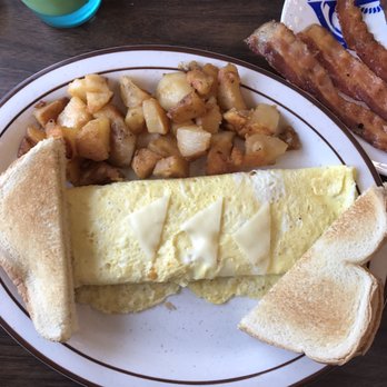 Paba's Restaurant - American cheese omelet with toast and homefries - American Near Me - Waterbury, Connecticut
