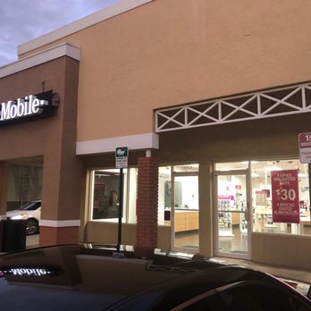 T-Mobile - Mobile Phones Near Me - Miami, Florida