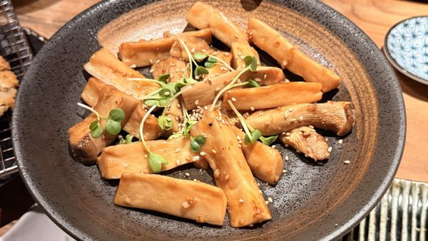 Fenikkusu - Tapas and Omakase by null